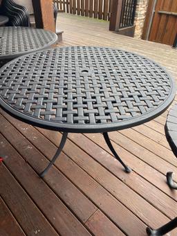 Metal 60 in diameter Outdoor table