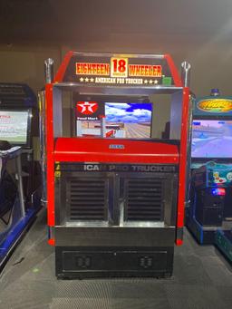 Sega Eighteen Wheeler American Pro Trucker Semi Truck Racing Arcade Game