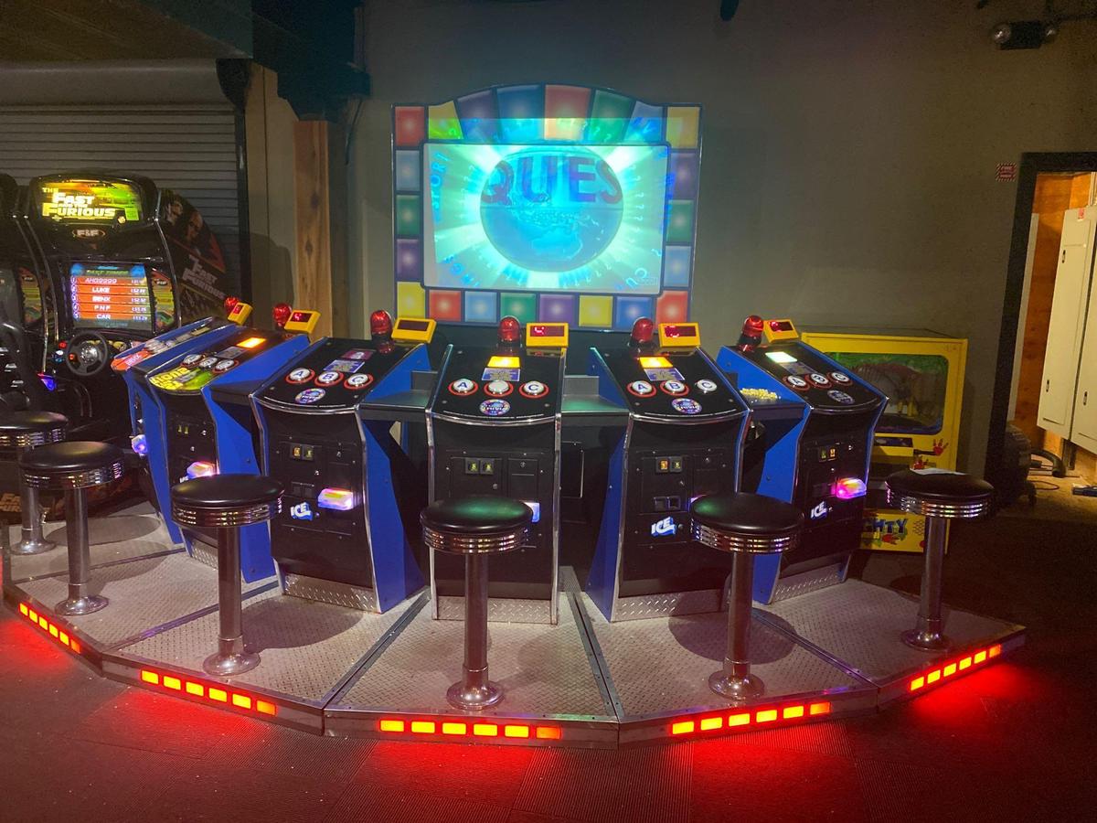 Super Trivia 6 Player Trivial Arcade Game