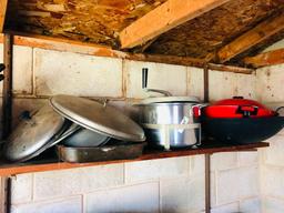 2 Woks and additional kitchen items