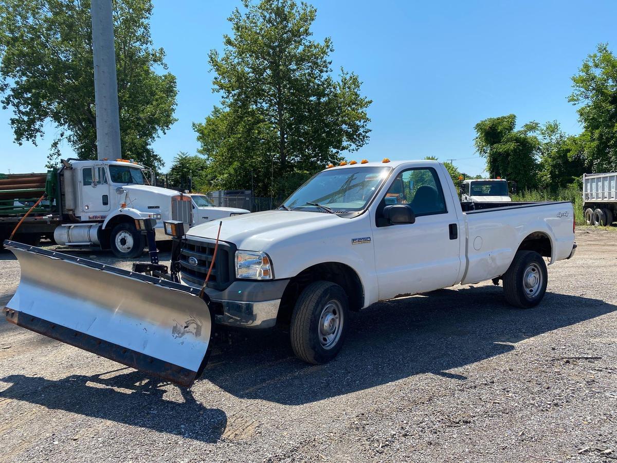 2005 Ford F-250 4x4 Plow Truck w/ SnowDogg HD75 Plow