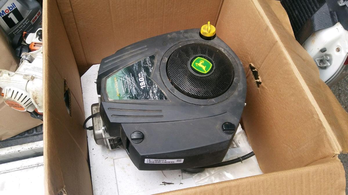 John Deere 19 hp motor-still in box