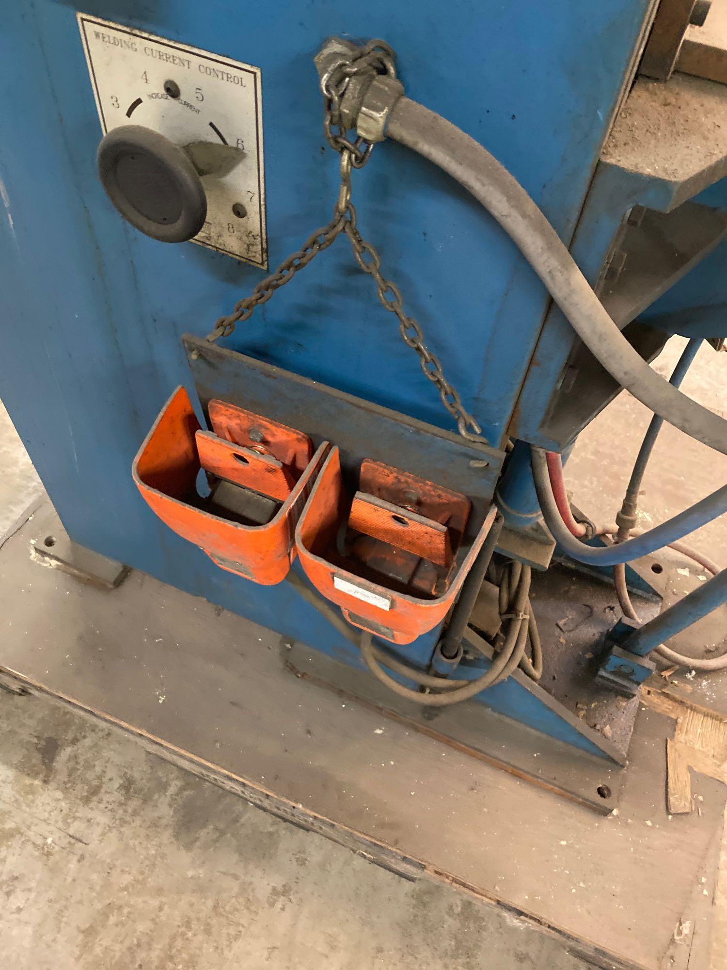 Peer model P-25 spot welder with foot pedals