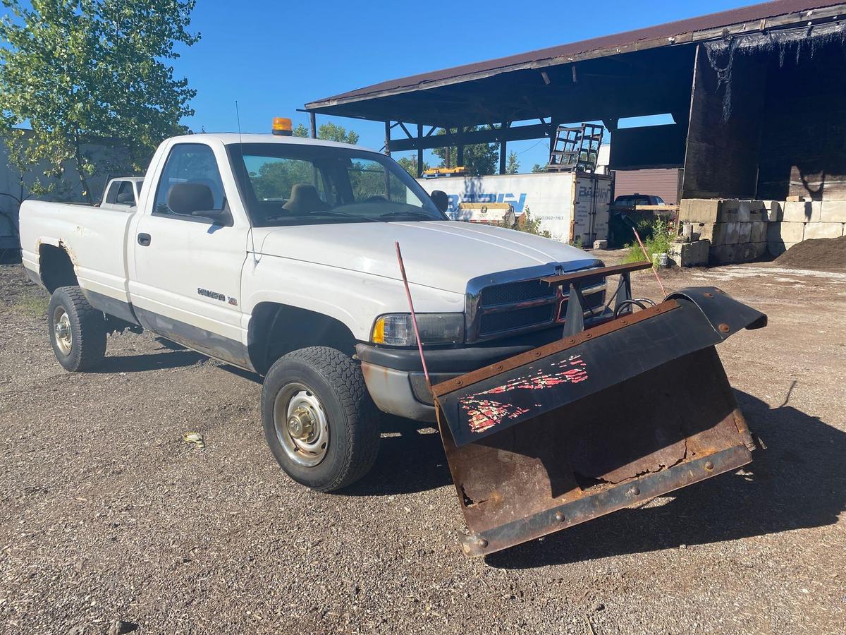 2001 Dodge Ram 2500 Plow Truck