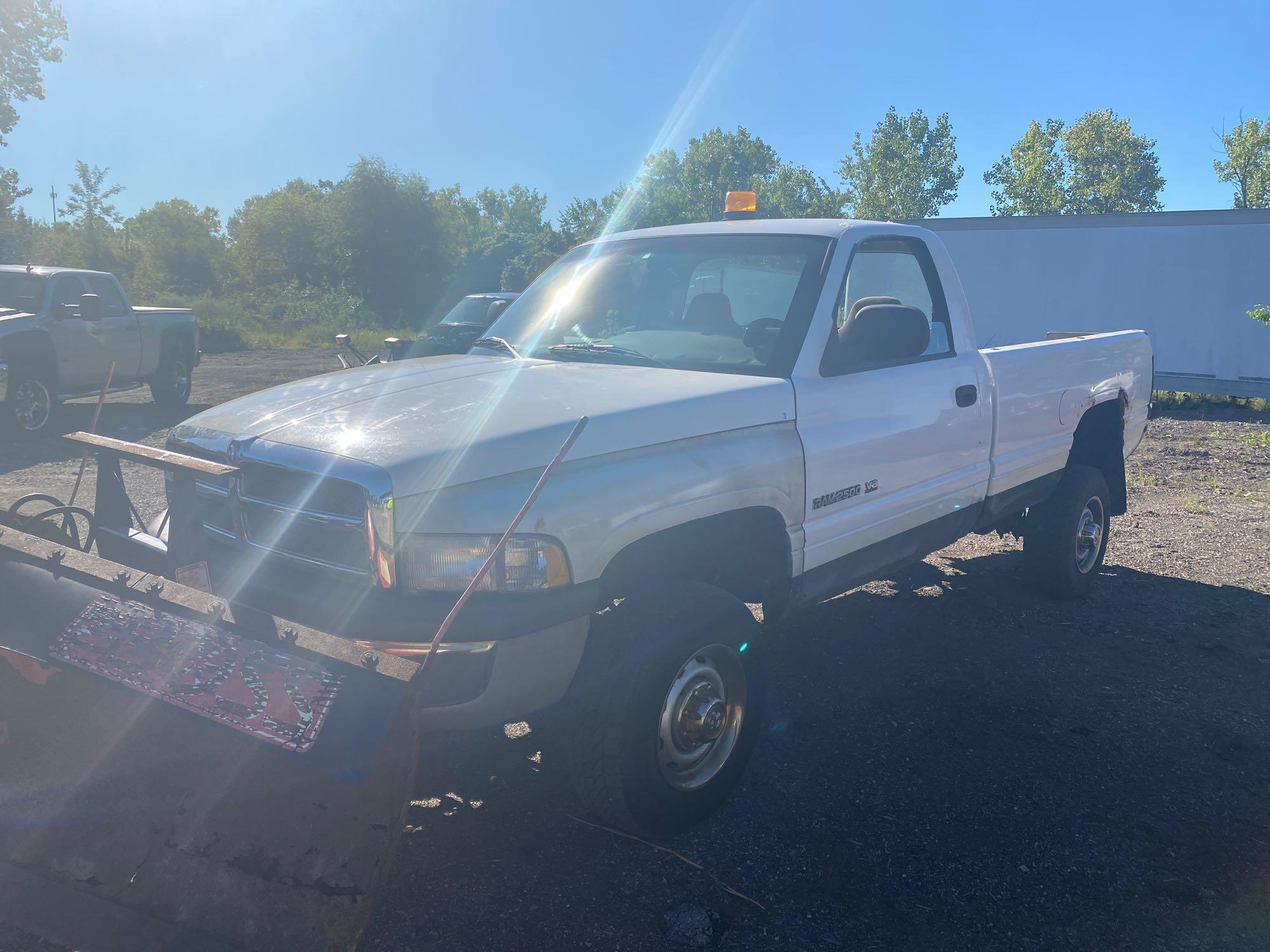 2001 Dodge Ram 2500 Plow Truck