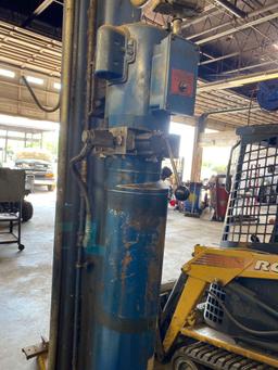 Rotary 9000 lb 2 post auto lift