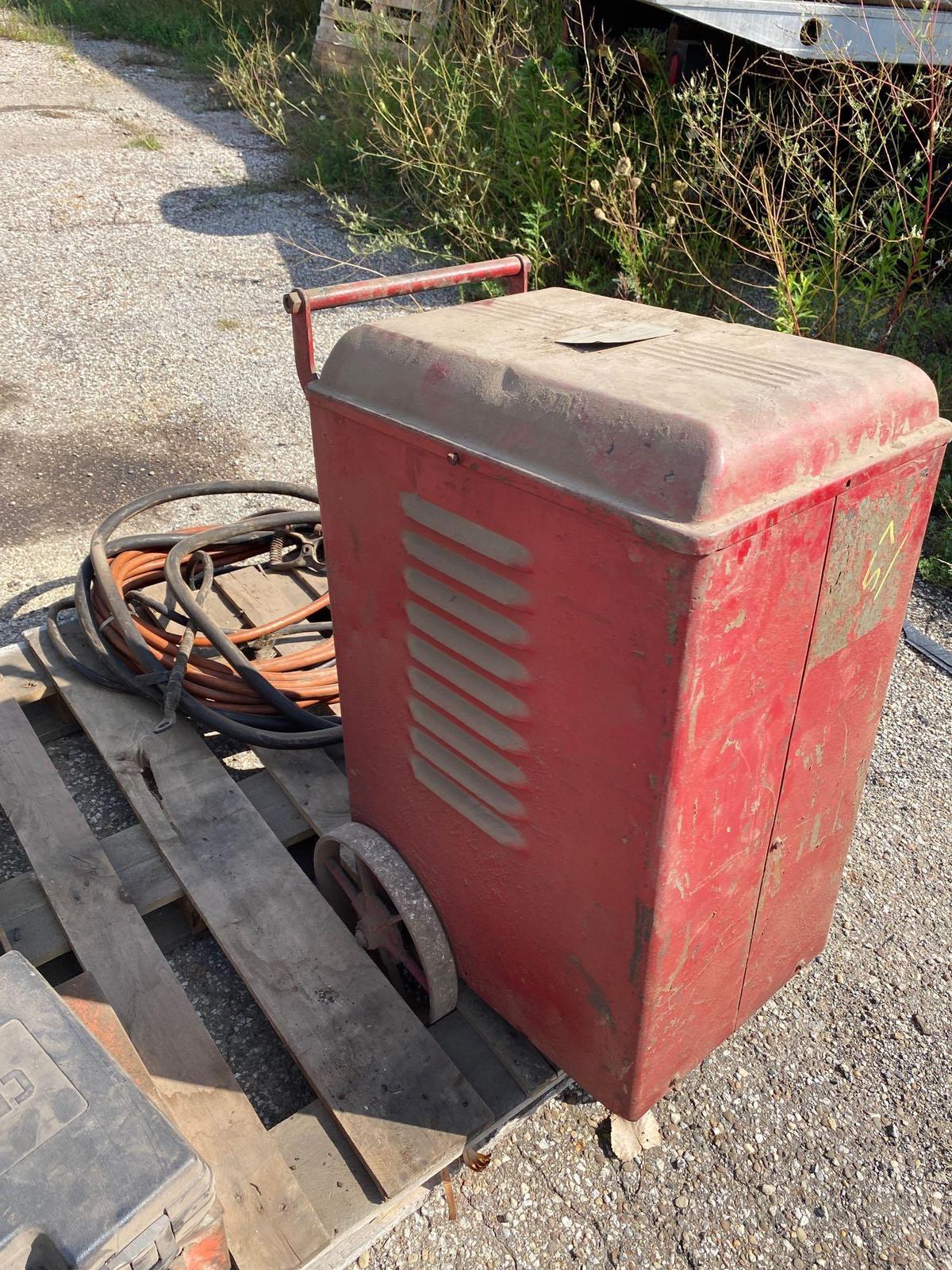 Westinghouse Vintage 220v Arc Welder w/ cables