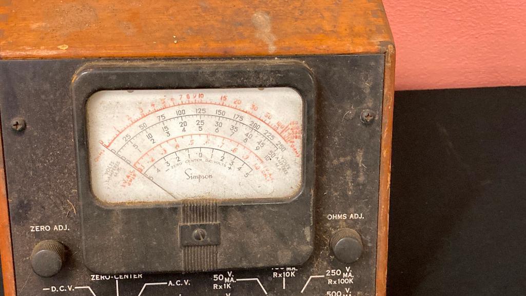 Antique Simpson Vacuum Tube Voltmeter 266