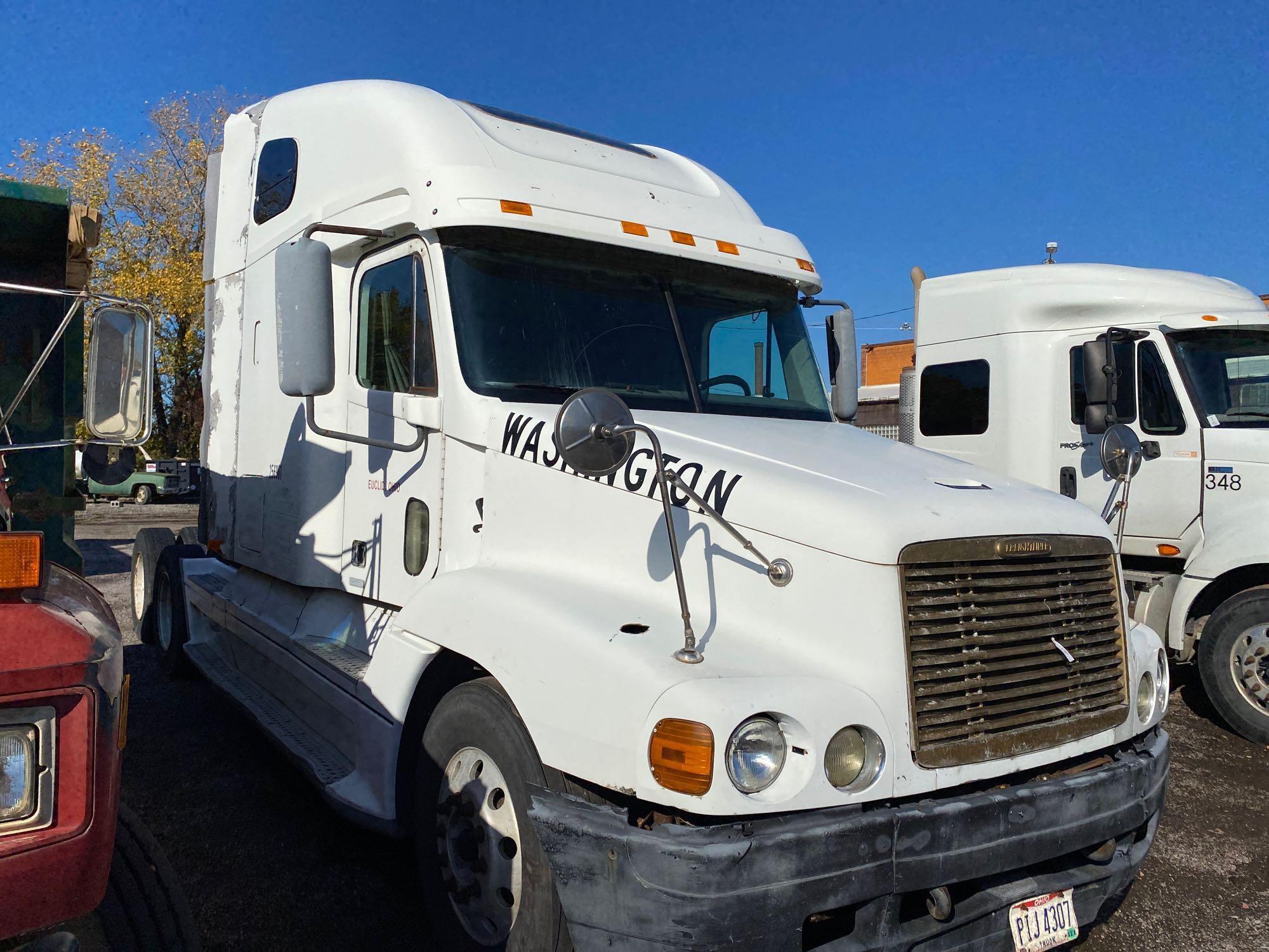 2002 Freightliner ST120 Tractor/Truck