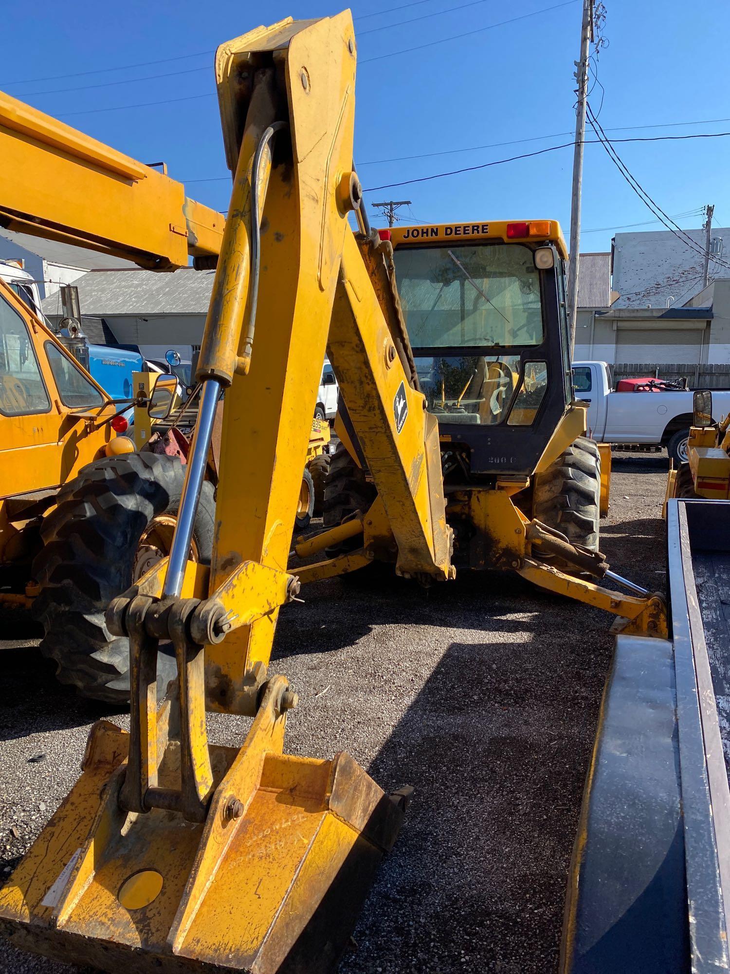 John Deere 210C Backhoe