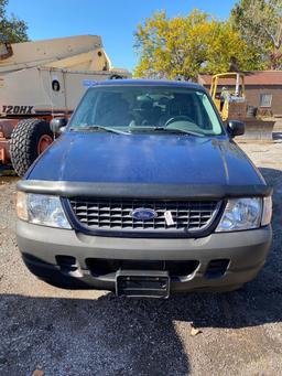 2004 Ford Explorer