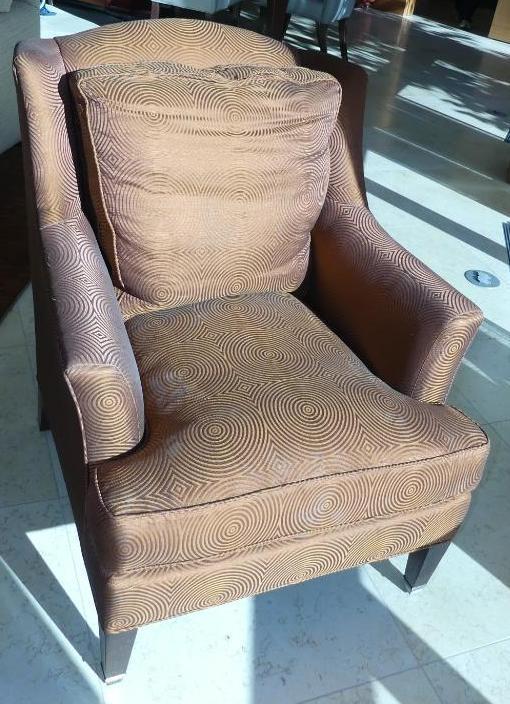 Elegant Dapha Upholstered Side Chair