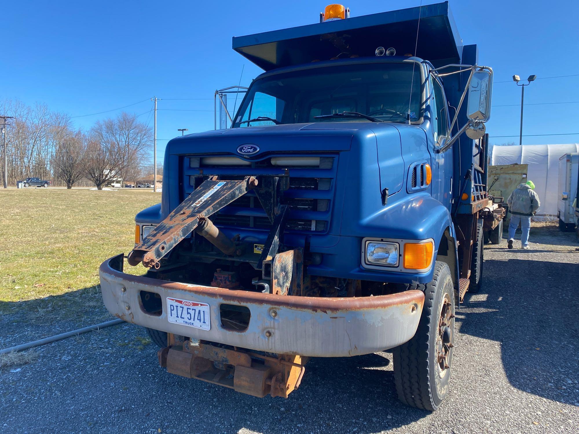 1998 Ford L8501 Louisville Dump/Plow Truck