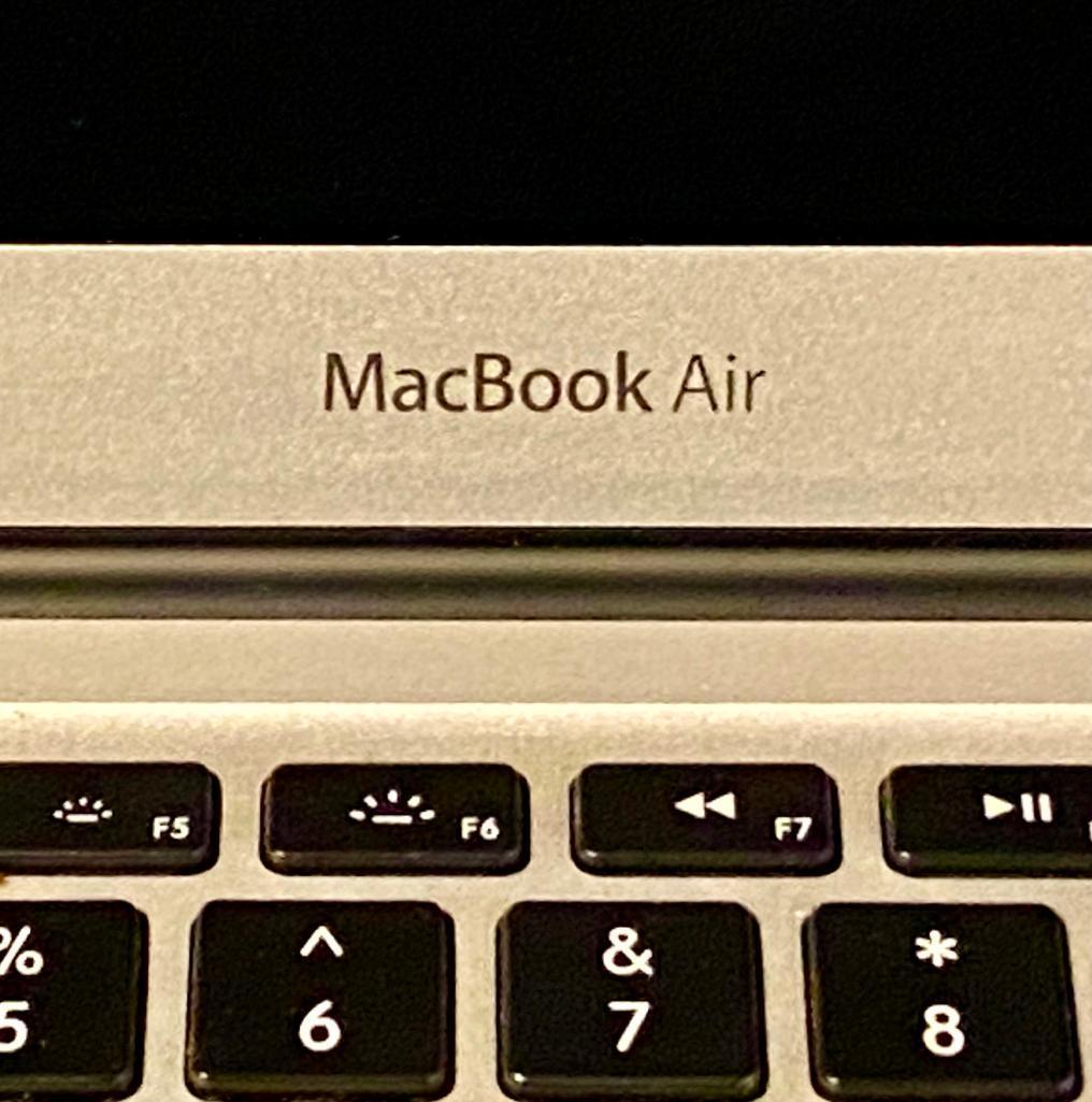 Apple Macbook...Laptop Computer