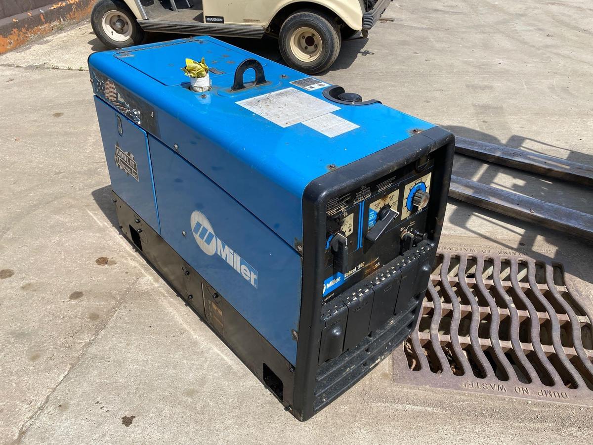 Miller Bobcat 250 Gasoline Generator/Welder