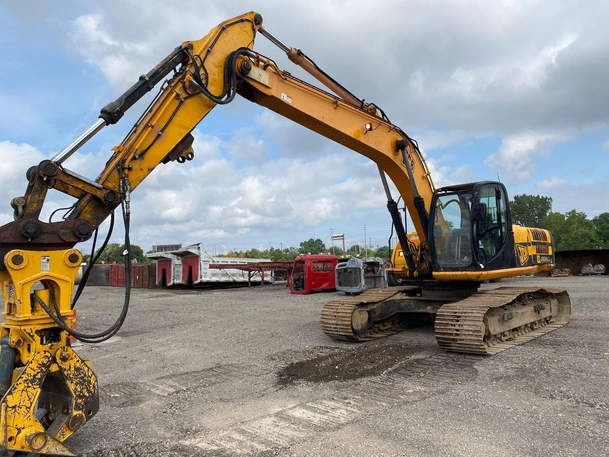 JCB JS260 Excavator