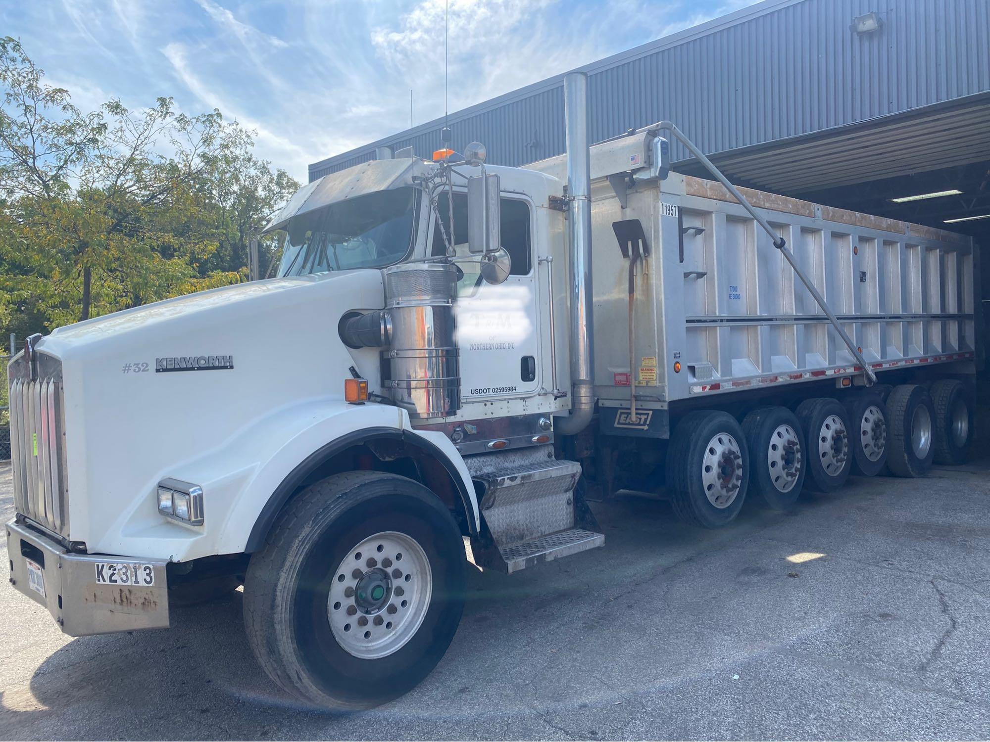 2005 Kenworth T800 7-Axle Dump Truck