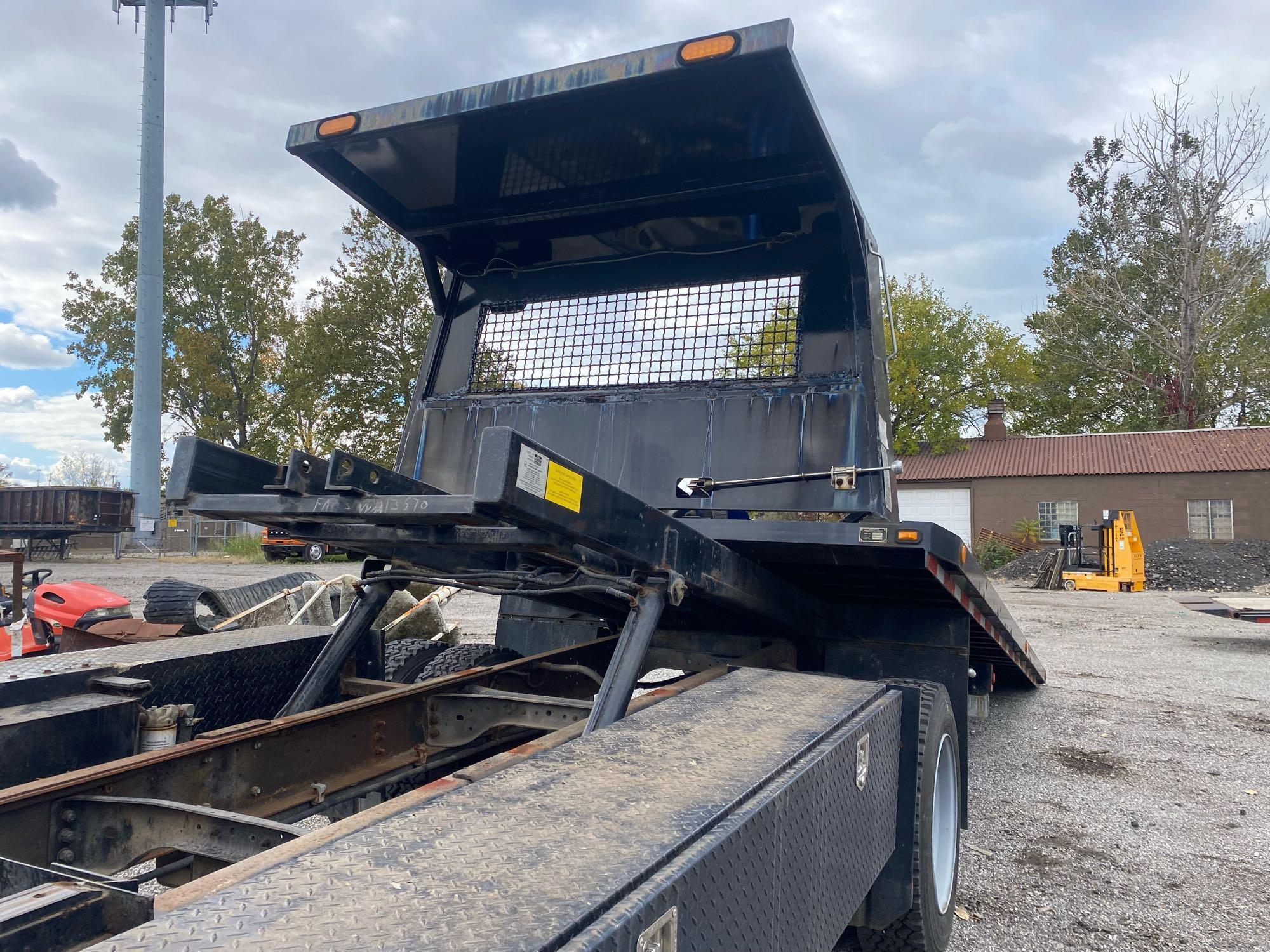 1998 Ford F700 Rollback Truck