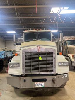 1998 Kenworth T800 Tandem Tractor/Truck