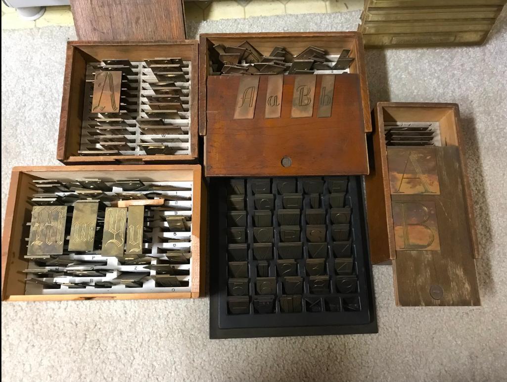 New-Hermes Engraving Machine with Multiple Sets of Alphabet Fonts