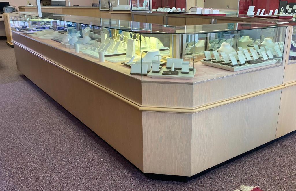 L-Shaped Lighted Counter Display with Lower Cabinets