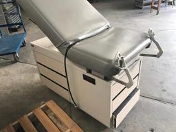 SHAMPAINE E Series Medical Examination Table