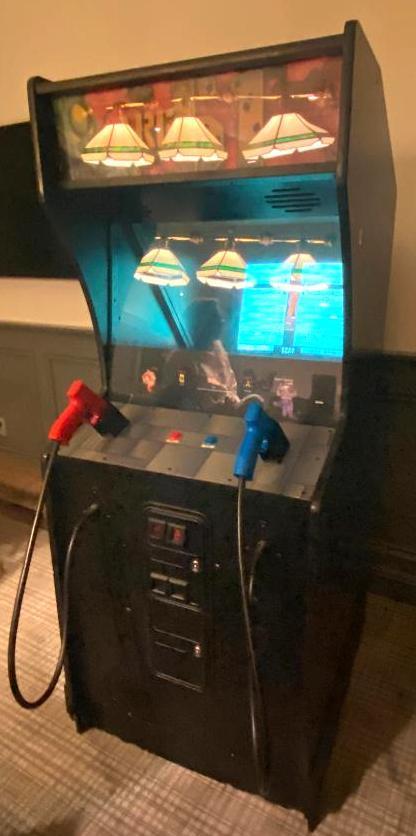 RARE Area 51 Classic 2 Person Cabinet Style Arcade Game