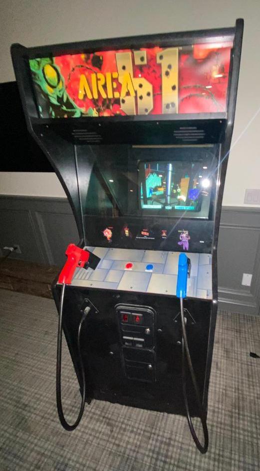 RARE Area 51 Classic 2 Person Cabinet Style Arcade Game