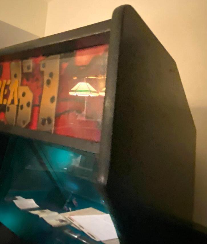RARE Area 51 Classic 2 Person Cabinet Style Arcade Game