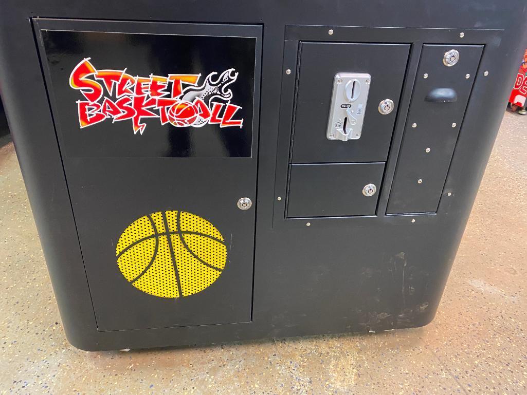 New Arcade Street Basketball Game Coin Operated Large Basketball Machine with 5 Basketballs