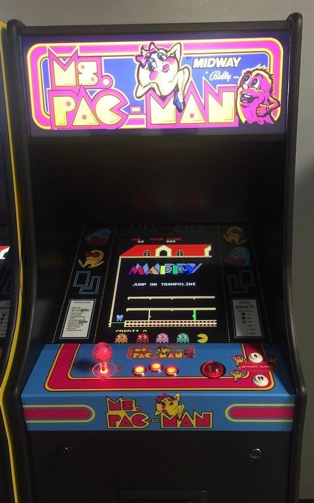 MS. PAC MAN Themed Stand Up Arcade Video Game With Roller Ball Classic 60 in 1 Games