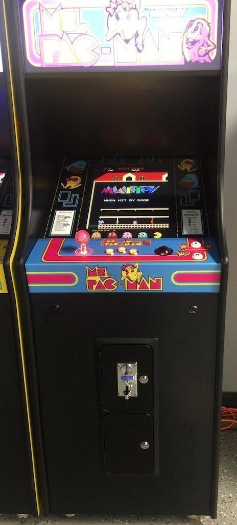 MS. PAC MAN Themed Stand Up Arcade Video Game With Roller Ball Classic 60 in 1 Games