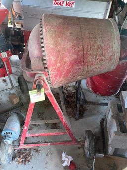 Gilson Manufacturing Cement Mixer