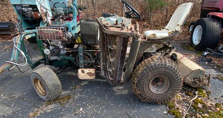 National Mower 15hp V-Twin