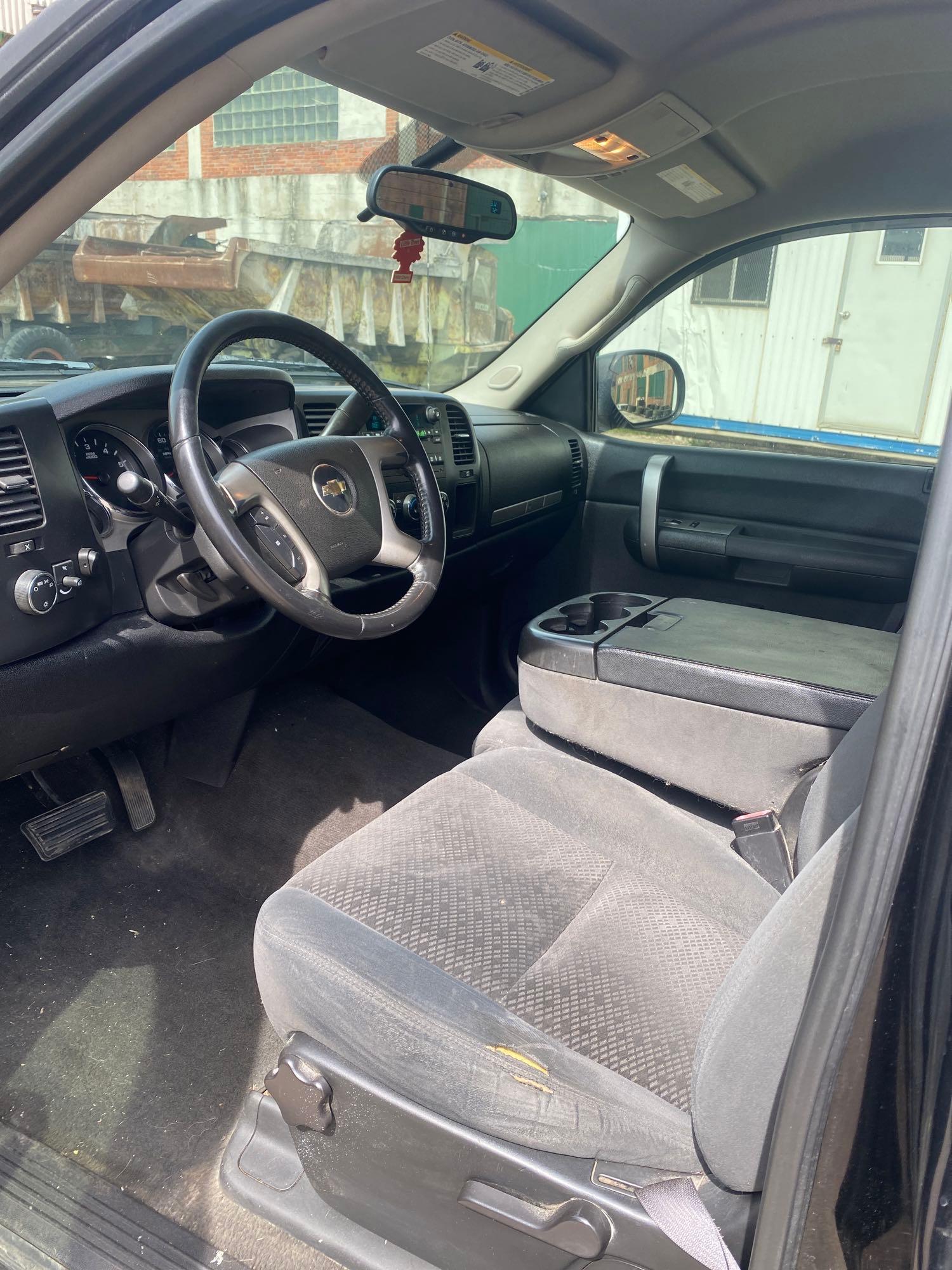 2007 Chevy Silverado Z71 4x4 Pickup Truck