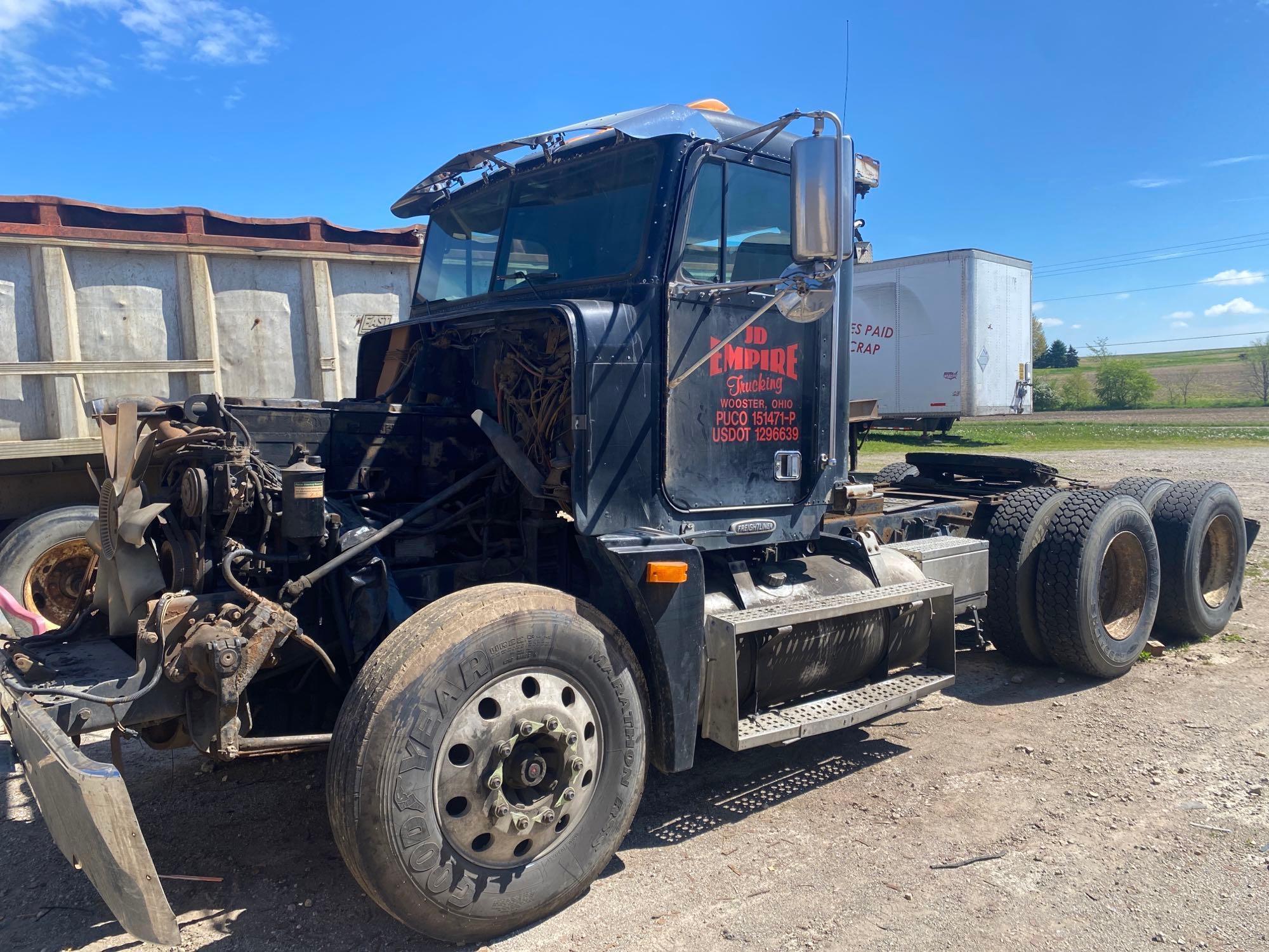 2000 Freightliner FLD120 Parts Tractor/Truck