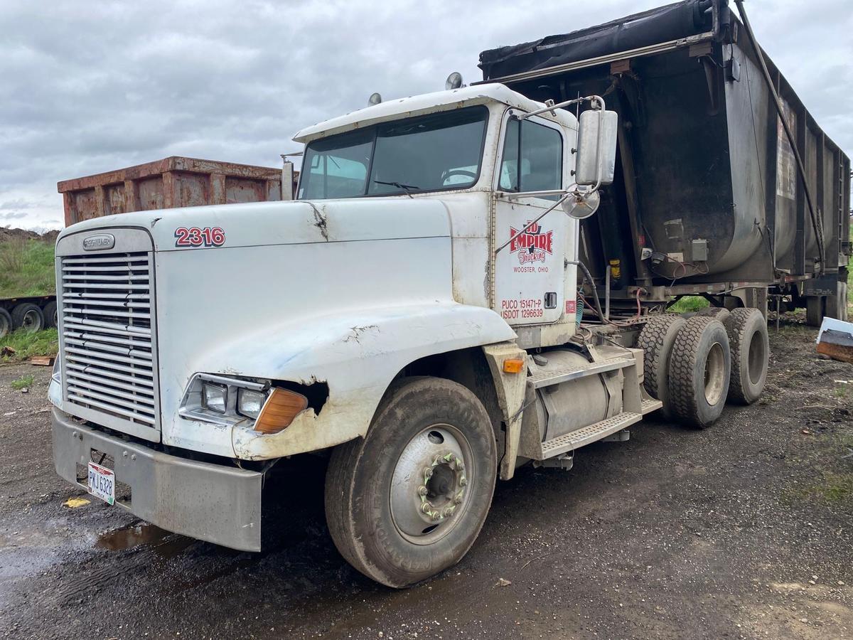 1997 Freightliner FLD120 Tractor/Truck w/ Wet Line