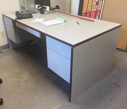 Contemporary Office Furniture Suite