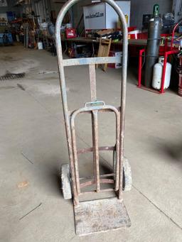 Two-Wheel Dolly / Handtruck