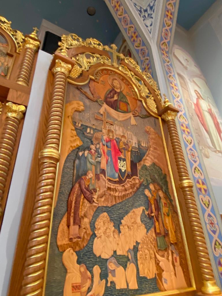 Orthodox Altar Section with Carved Wood Gilded Columns & Belarusian Message