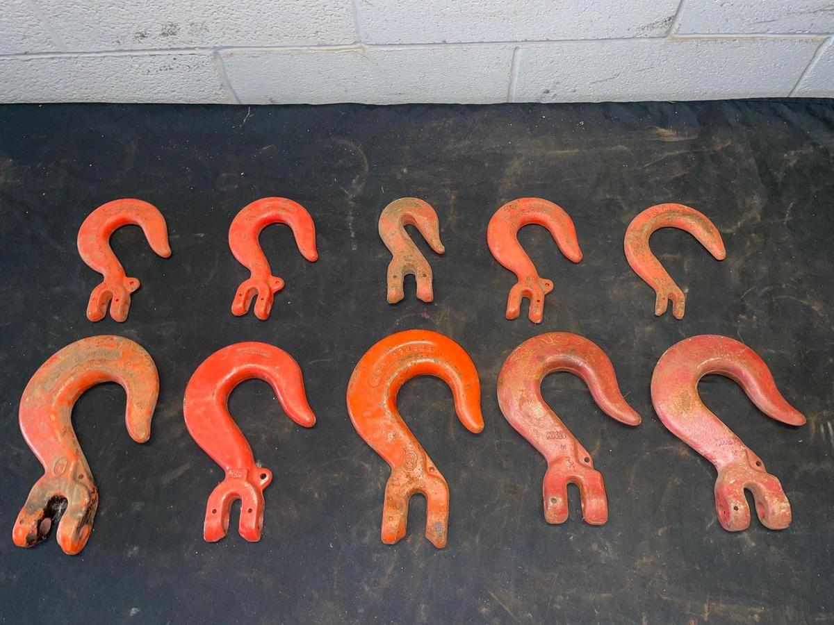 Lot of 10 Hooks