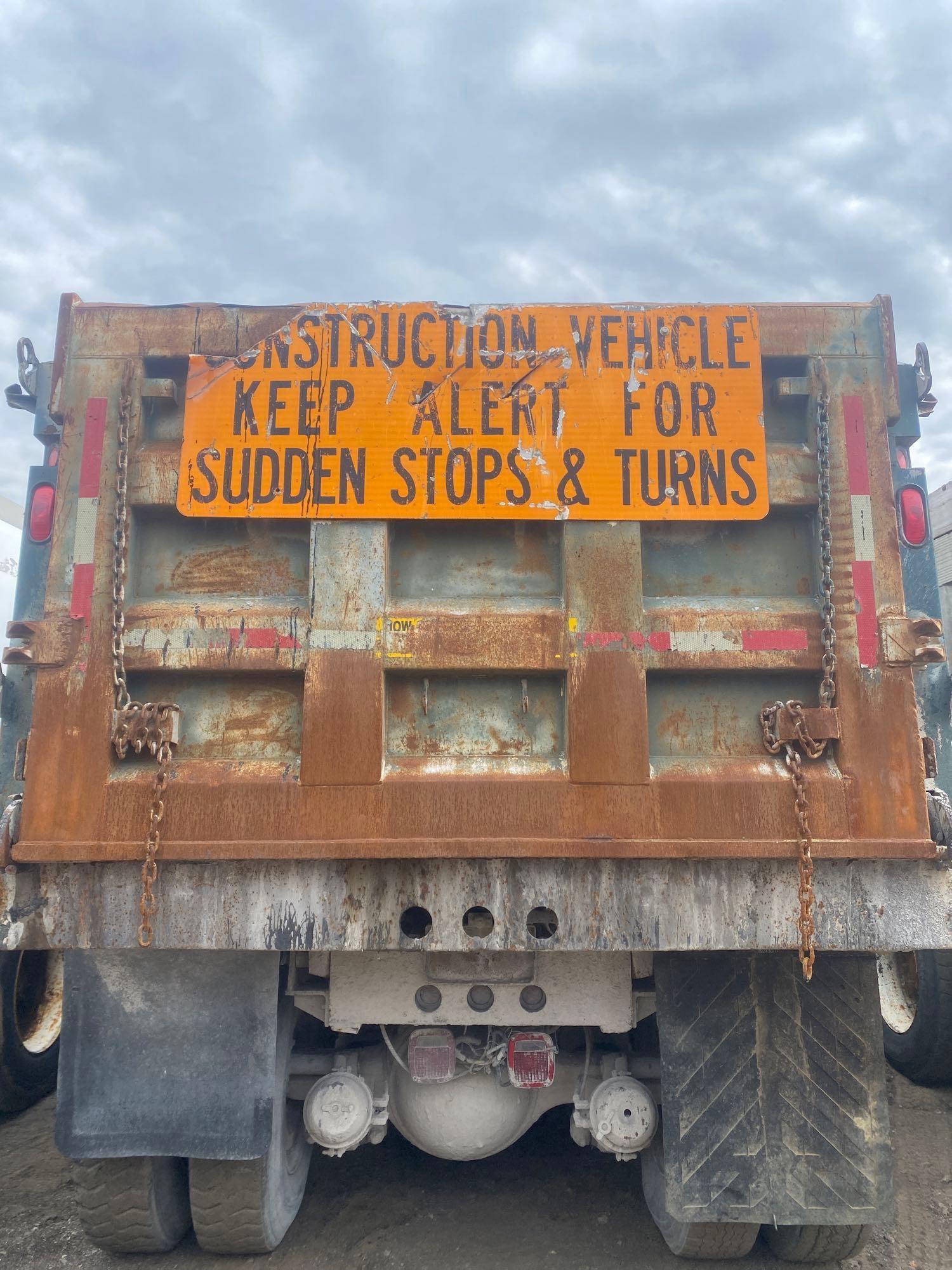 1995 Ford LTS9000 Tri-Axle Dump Truck