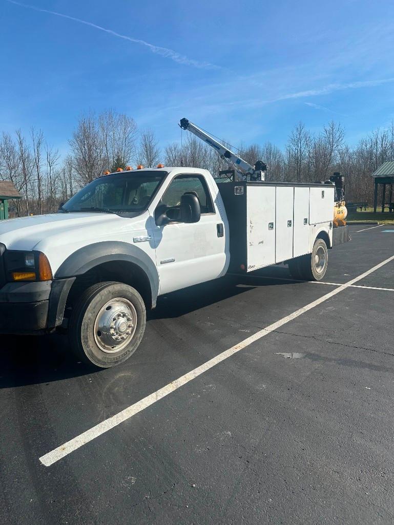 2007 Ford F-550 Truck (located off-site, please read description)