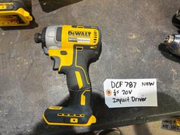 (4) Dewalt 1/4" 20v Cordless Impact Drivers