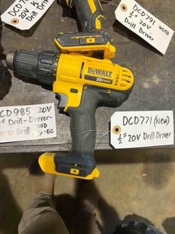 (4) 20v Cordless Dewalt Drill/Drivers.