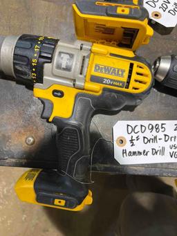 (4) 20v Cordless Dewalt Drill/Drivers.