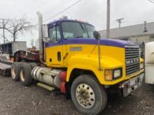 1999 Mack CH613 Tractor / Truck