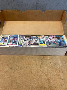 set of 90s baseball cards