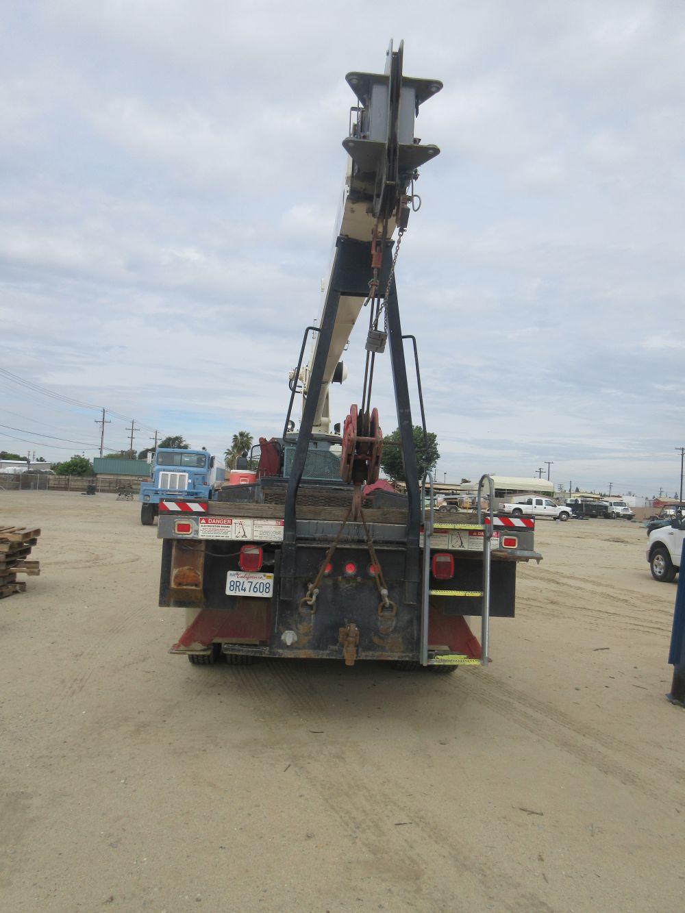 2007 Ford F750 3 Axle Diesel Hydrocrane