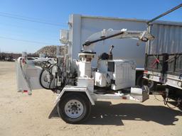 2007 Brush Single Axle Trailer w/ Bandit Model 90x Chipper